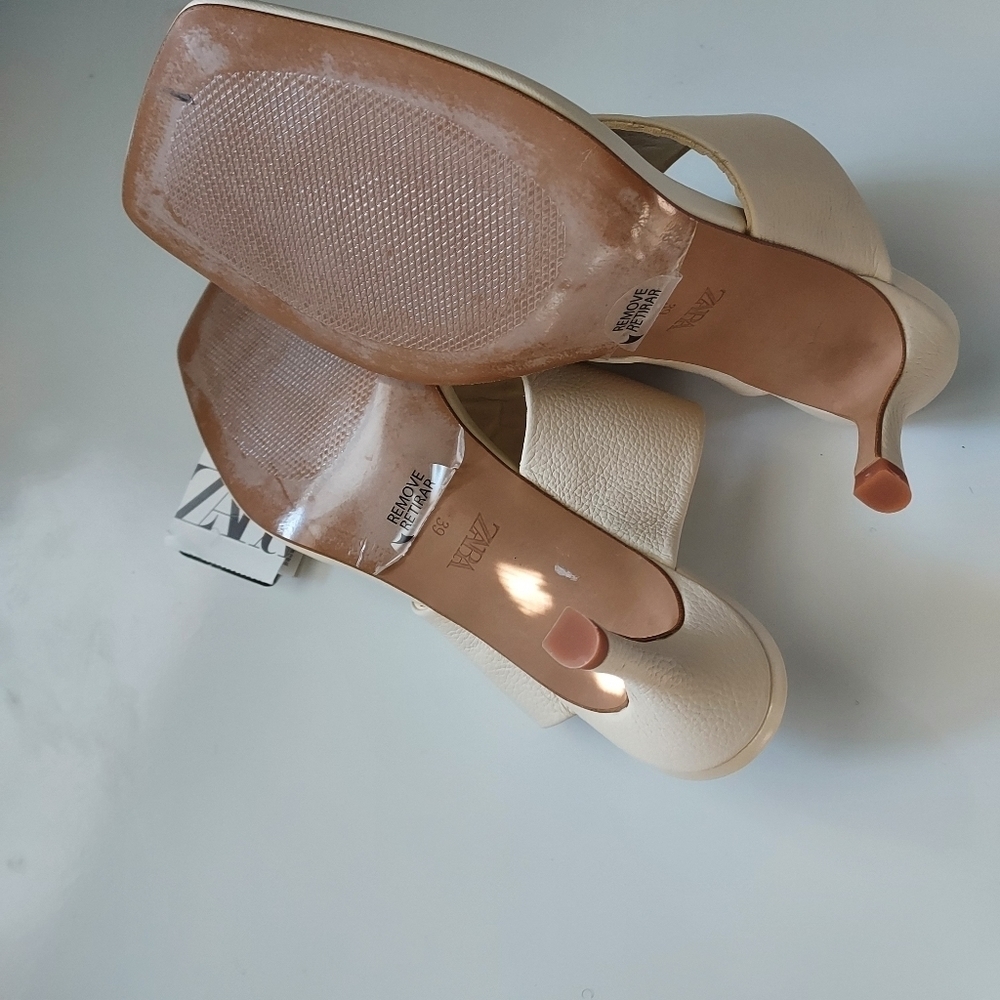 Zara Toe Post Heeled Leather Sandals - Picture 12 of 14